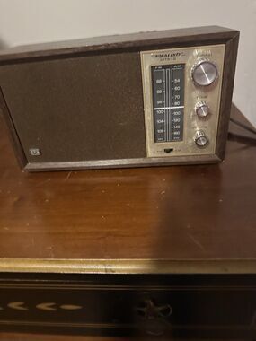 Realistic MTA-8 Vintage AM FM Radio Wood Grain Retro Analog Tested Works